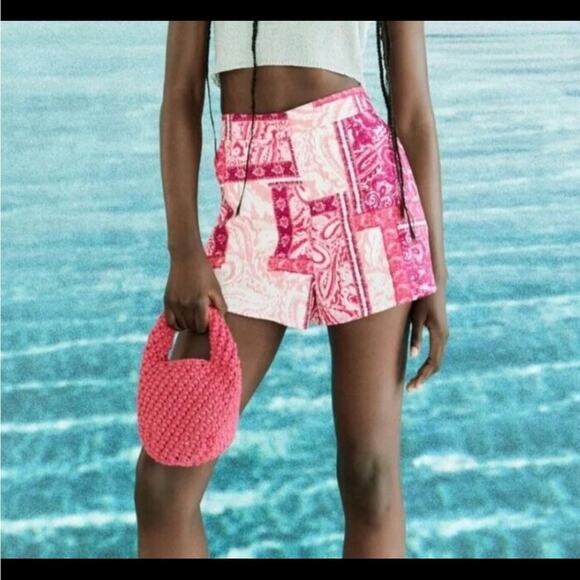 Zara Women's High Waist Pink and White Patchwork Shorts NWT size Small - Picture 3 of 5